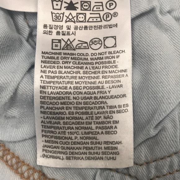 Levi’s 511 distressed edge cutoffs Size 32 - Picture 7 of 7